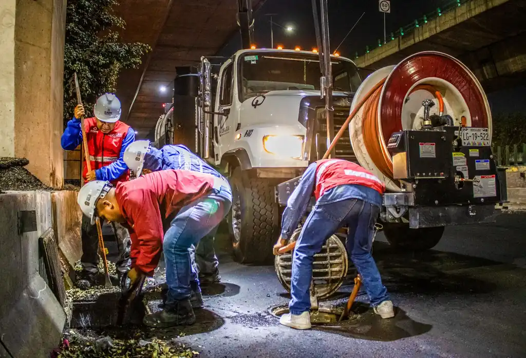 Trenchless Sewer Pros serving Old Naples